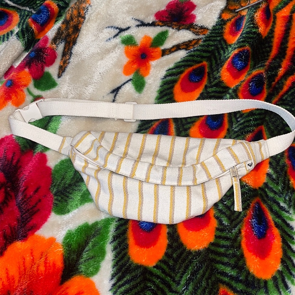 Roxy Fanny pack